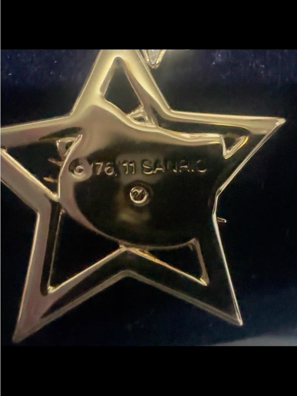 2011 Swarovski Hello Kitty Star Pendant Necklace Crystal Rock Star Gold RARE - Picture 3 of 6
